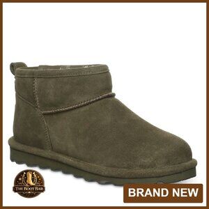 Women's Shorty Boot Size 6 Sheepskin Wool Lined Ankle Booties